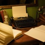 Daktilo ve defterler